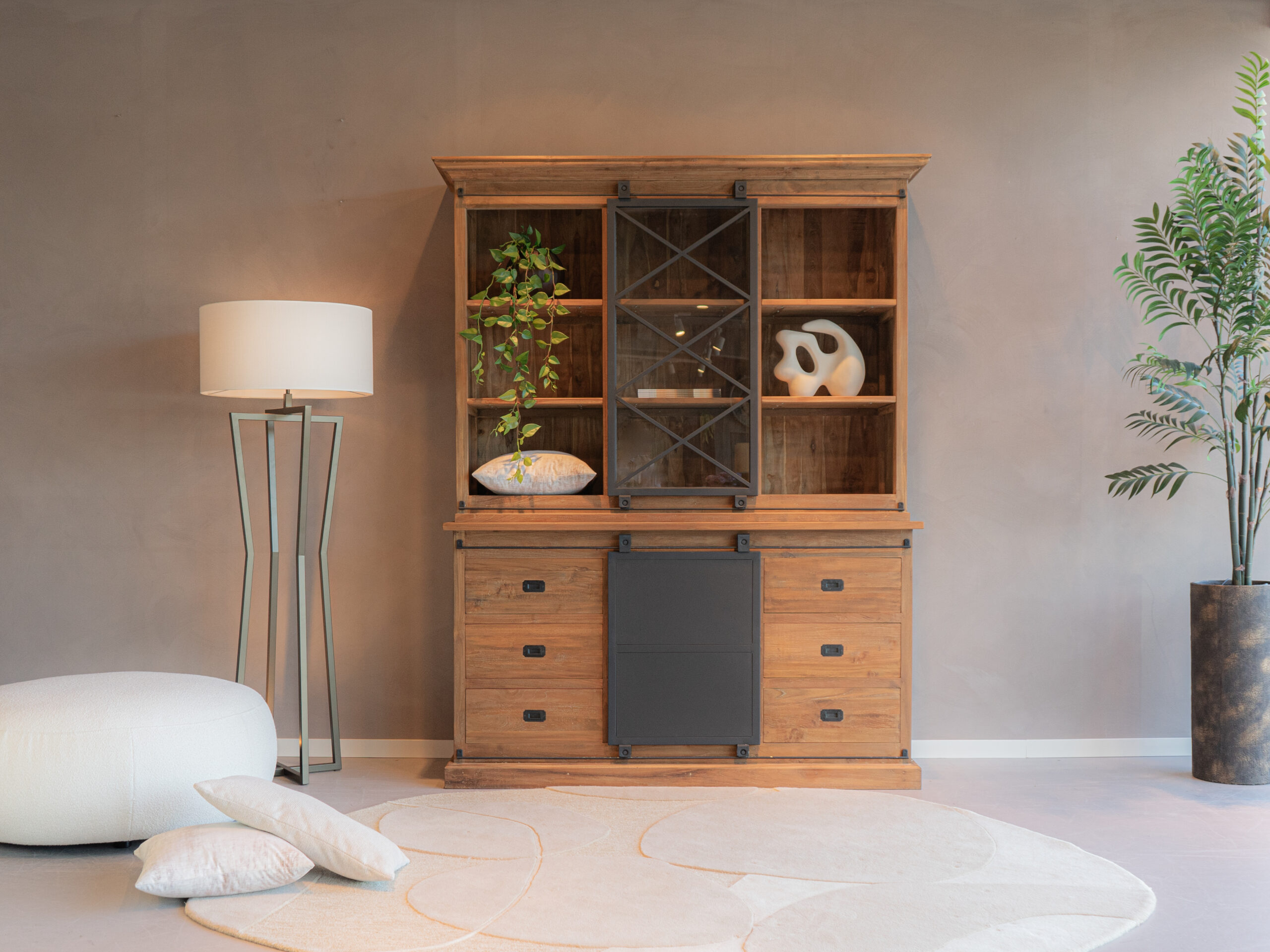 vitrine kast met laden